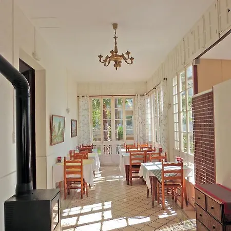La Mimosa Guest house *